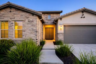 3636 Elberta Circle, Dinuba, CA 93618