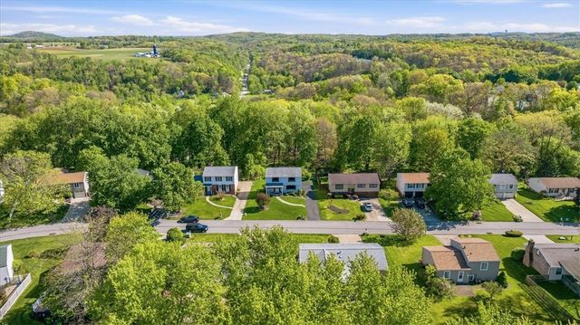 125 Oakhaven Dr., Economy, PA 15042