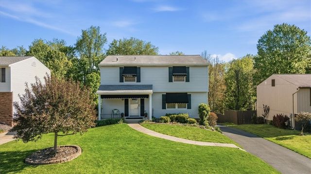 125 Oakhaven Dr., Economy, PA 15042