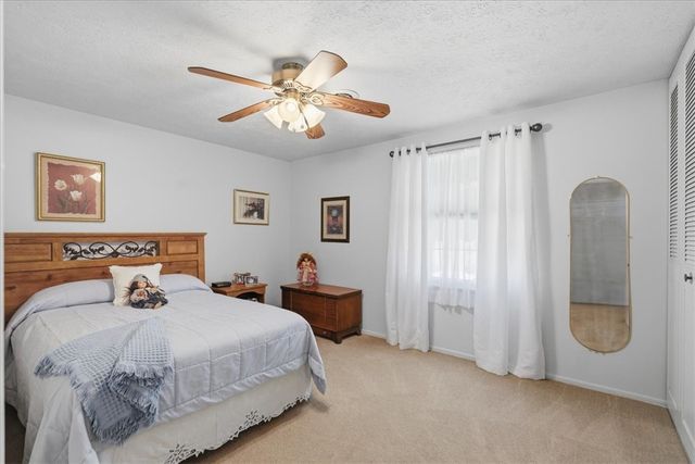 125 Oakhaven Dr., Economy, PA 15042