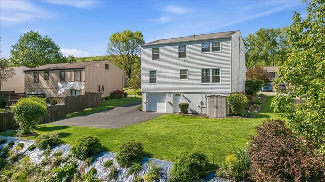 125 Oakhaven Dr., Economy, PA 15042