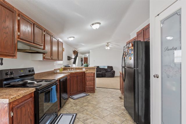 424 State Highway 53, Rosebud, TX 76570