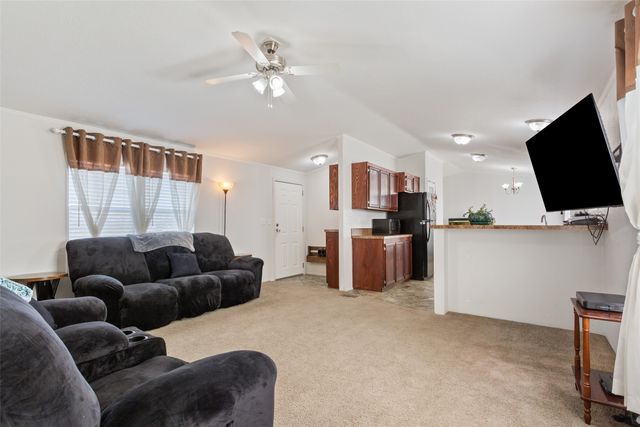 424 State Highway 53, Rosebud, TX 76570