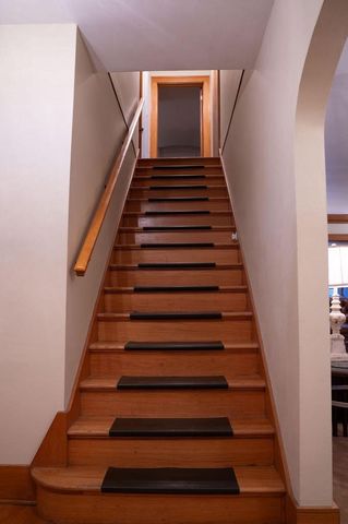 715 E College AVENUE, Waukesha, WI 53186