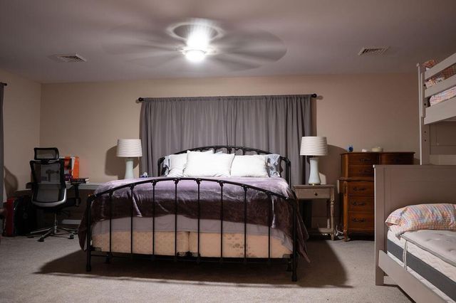 715 E College AVENUE, Waukesha, WI 53186