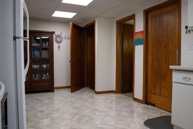 715 E College AVENUE, Waukesha, WI 53186