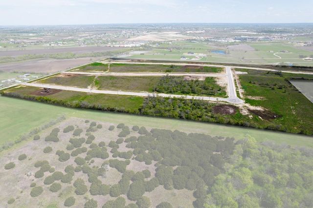8424 Stallion Drive, Godley, TX 76044