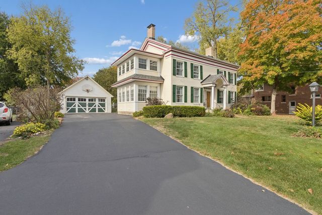 315 W Hurlbut Avenue, Belvidere, IL 61008