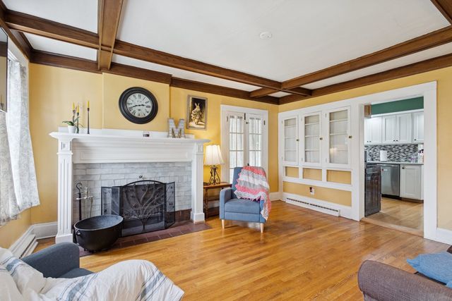 315 W Hurlbut Avenue, Belvidere, IL 61008