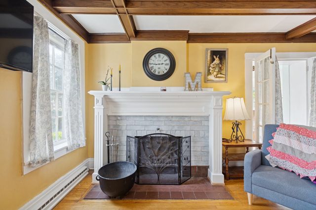 315 W Hurlbut Avenue, Belvidere, IL 61008