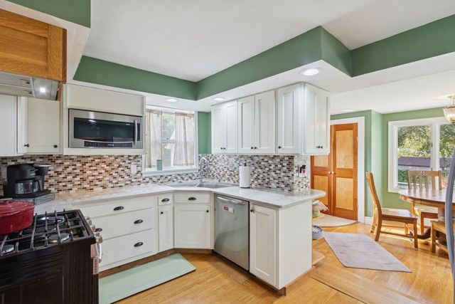 315 W Hurlbut Avenue, Belvidere, IL 61008