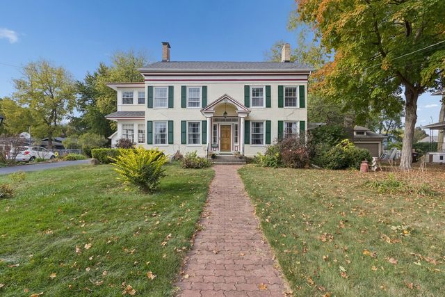 315 W Hurlbut Avenue, Belvidere, IL 61008