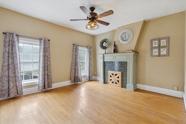 315 W Hurlbut Avenue, Belvidere, IL 61008