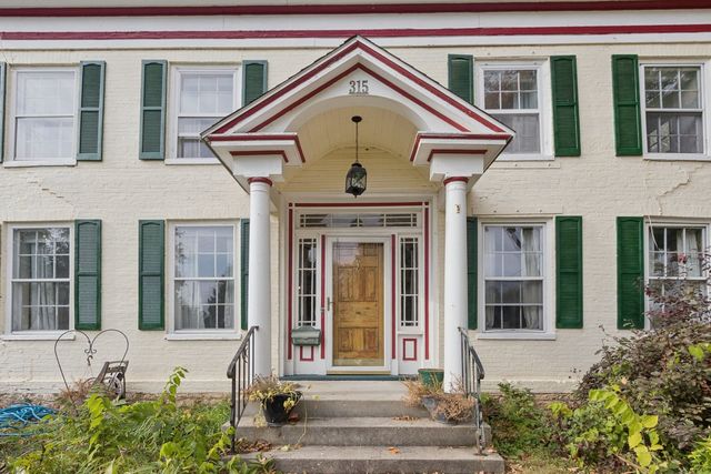 315 W Hurlbut Avenue, Belvidere, IL 61008