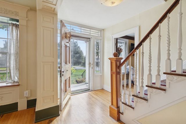 315 W Hurlbut Avenue, Belvidere, IL 61008