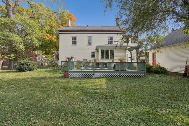 315 W Hurlbut Avenue, Belvidere, IL 61008