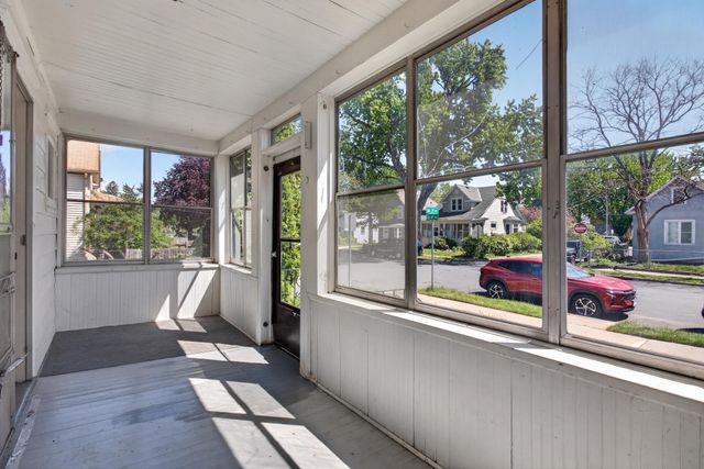 300 4th Avenue S, South Saint Paul, MN 55075