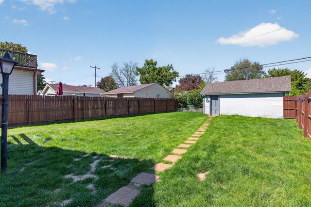 300 4th Avenue S, South Saint Paul, MN 55075
