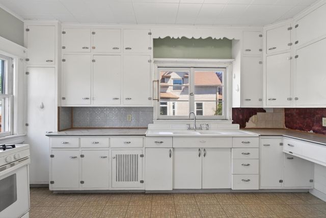 300 4th Avenue S, South Saint Paul, MN 55075