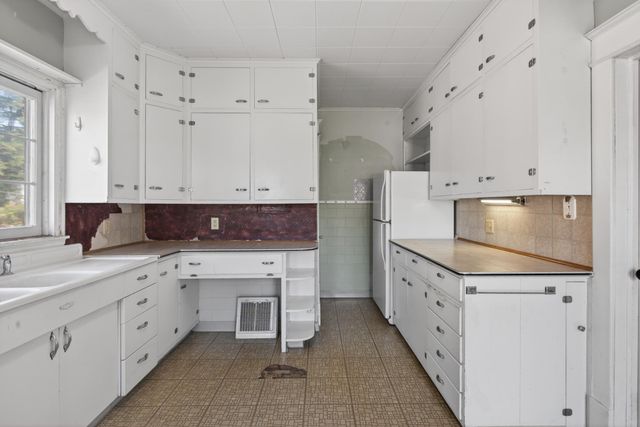 300 4th Avenue S, South Saint Paul, MN 55075