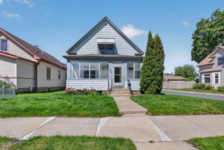 300 4th Avenue S, South Saint Paul, MN 55075