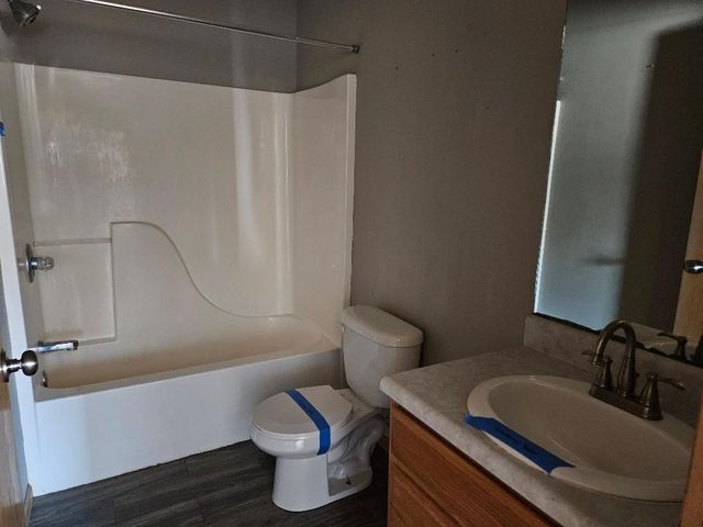 562 40th Avenue, Pleasantville, IA 50225