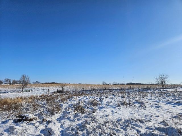 562 40th Avenue, Pleasantville, IA 50225