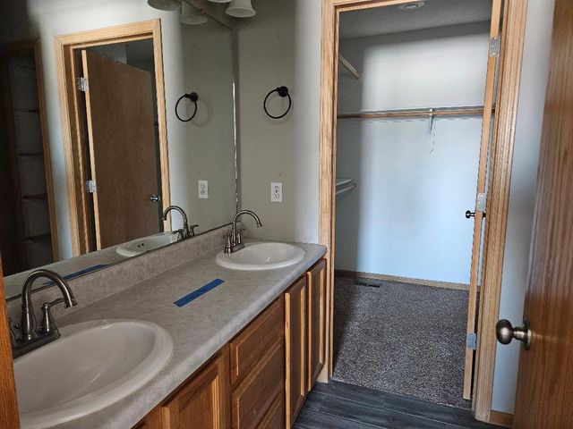 562 40th Avenue, Pleasantville, IA 50225