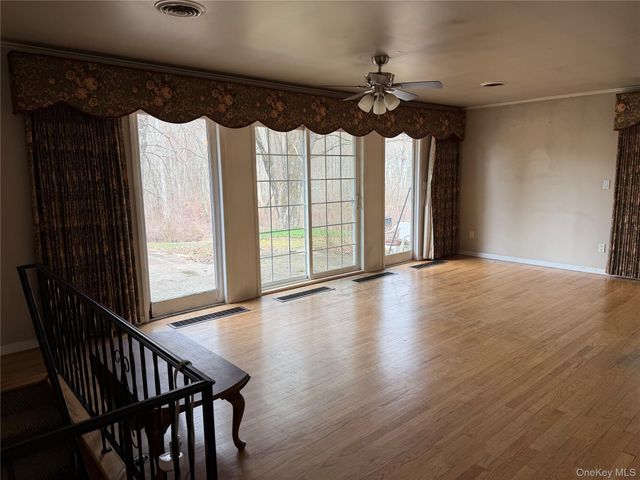 2518 Route 9G, Rhinebeck, NY 12580