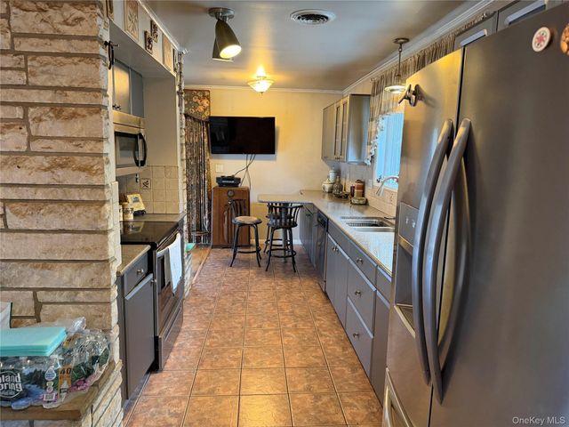 2518 Route 9G, Rhinebeck, NY 12580
