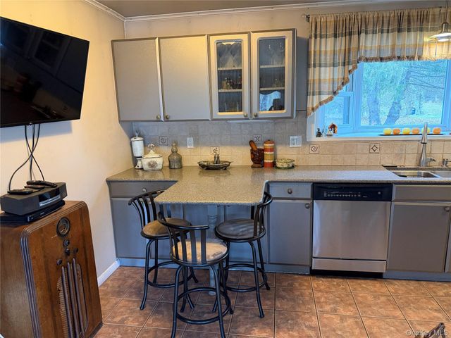 2518 Route 9G, Rhinebeck, NY 12580