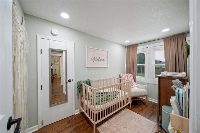605 E 90th Street, Kansas City, MO 64131
