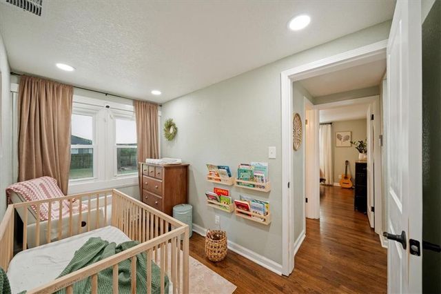 605 E 90th Street, Kansas City, MO 64131