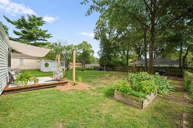 605 E 90th Street, Kansas City, MO 64131