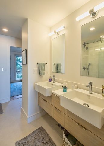31 Constitution Way 31, Marblehead, MA 01945