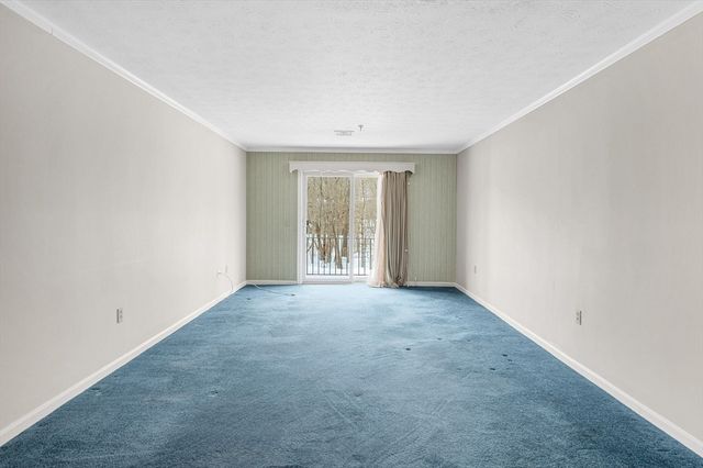 13 Dallas Dr 107, Dracut, MA 01826