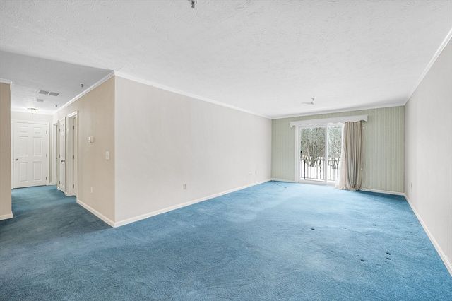 13 Dallas Dr 107, Dracut, MA 01826