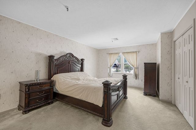 13 Dallas Dr 107, Dracut, MA 01826