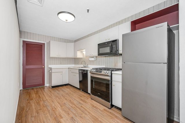 13 Dallas Dr 107, Dracut, MA 01826