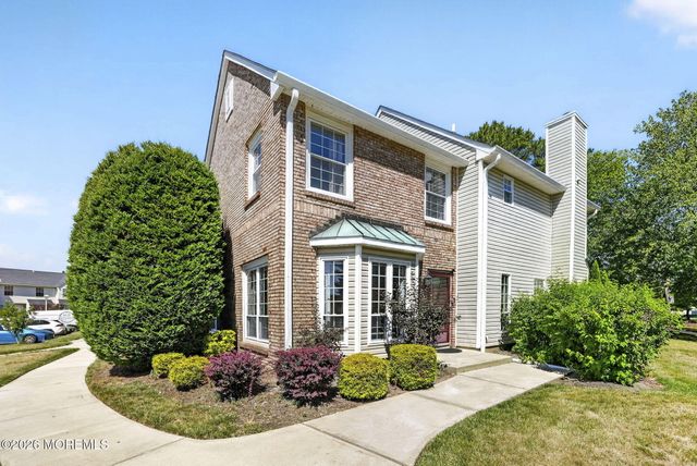 133 Bedford Place, Morganville, NJ 07751