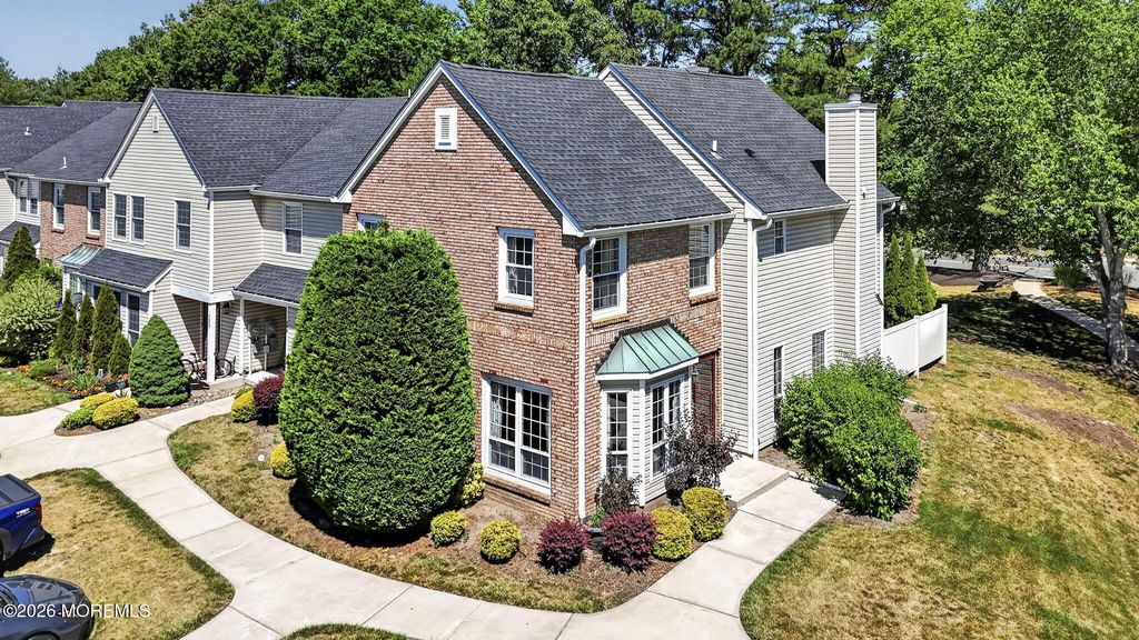 133 Bedford Place, Morganville, NJ 07751