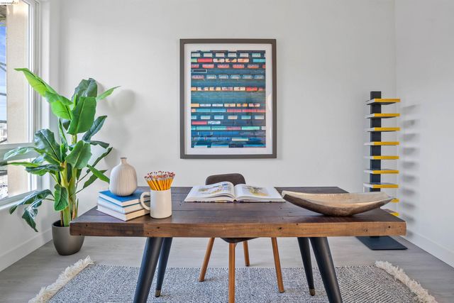 500 Somi CT 301, Hayward, CA 94544