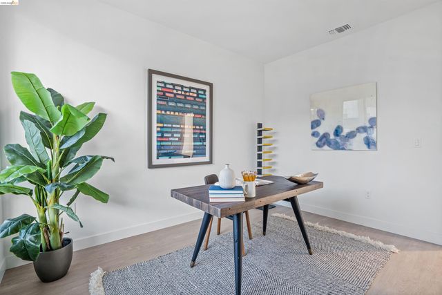 500 Somi CT 301, Hayward, CA 94544