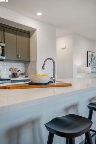 500 Somi CT 301, Hayward, CA 94544