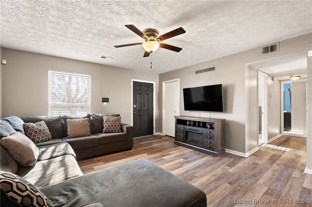 211 Talina Drive, Charlestown, IN 47111