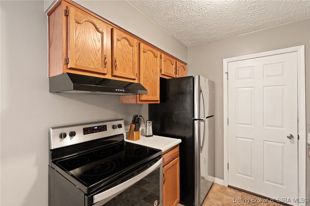 211 Talina Drive, Charlestown, IN 47111