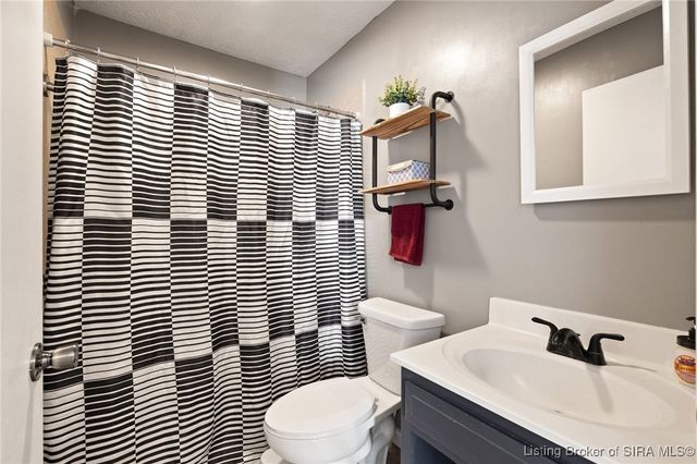 211 Talina Drive, Charlestown, IN 47111