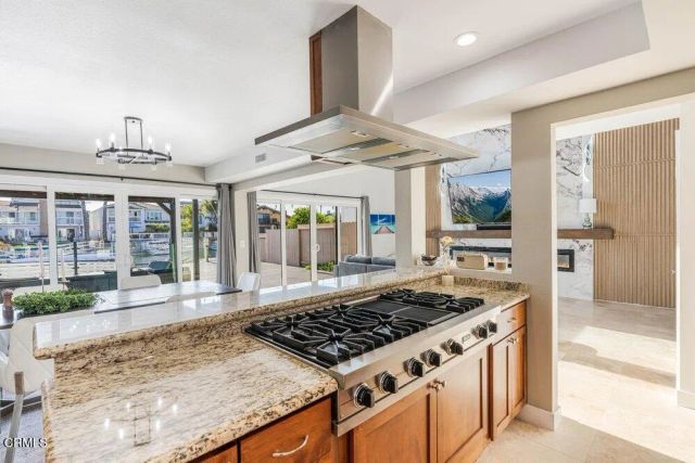 2431 Victoria Avenue, Oxnard, CA 93035