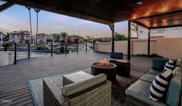 2431 Victoria Avenue, Oxnard, CA 93035
