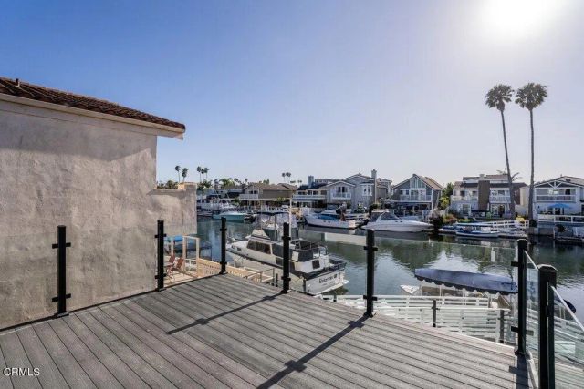 2431 Victoria Avenue, Oxnard, CA 93035